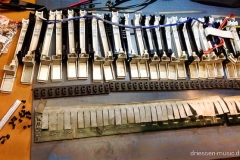 Repair Roland Alpha Juno 2 Vintage Analog Synthesizer Reparatur