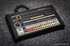 Repair Roland TR-808 Drum Computer Reparatur Service Driessen Music