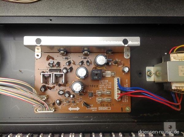 Repair Akai AX60 Vintage Analog Synthesizer Reparatur Service