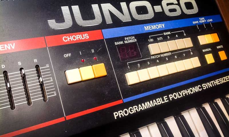 Repair Roland Juno 60 Vintage Analog Synthesizer Reparatur Service