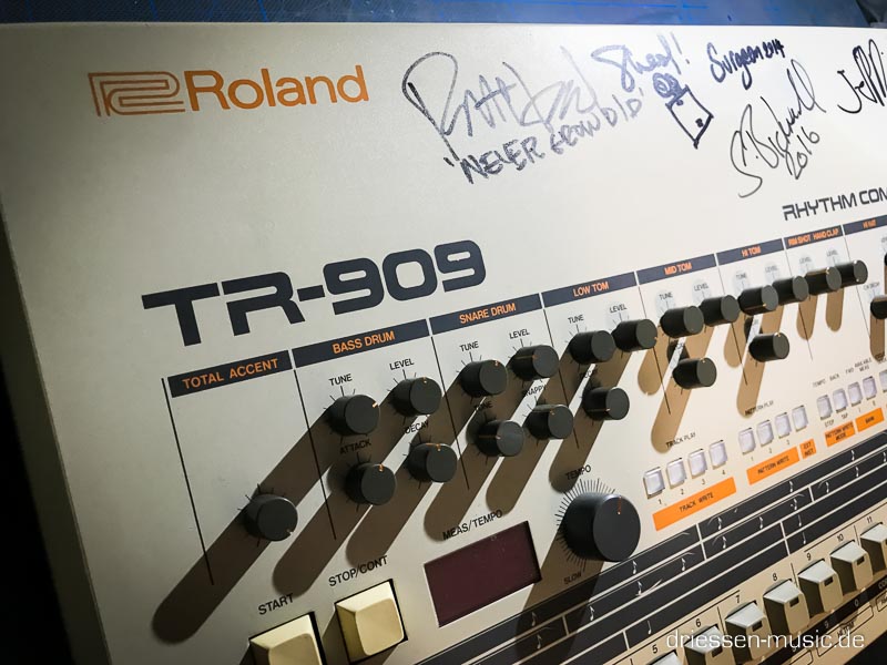Repair Roland TR-909 Drum Machine Reparatur Service