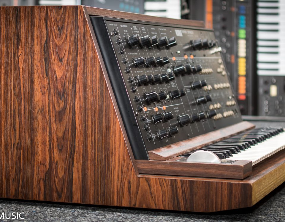 Korg PS3100 Synthesizer Reparatur Service