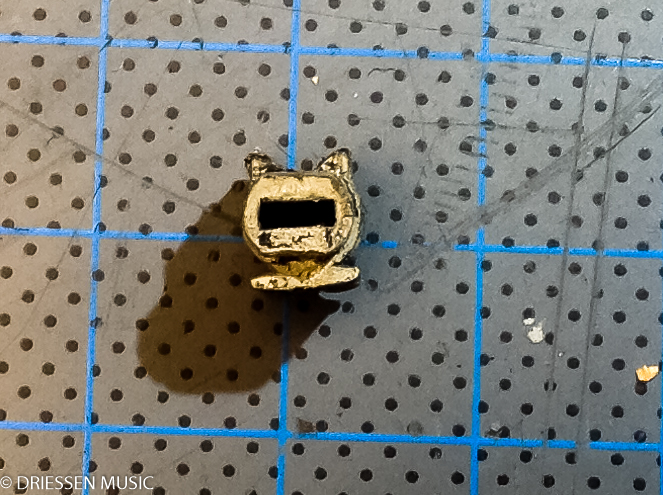 Ausgetrocknetes Key Bushing einer Minimoog Tastatur