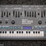 Roland MC-202 – Zwei Tubbutec MC-2oh2 Upgrades